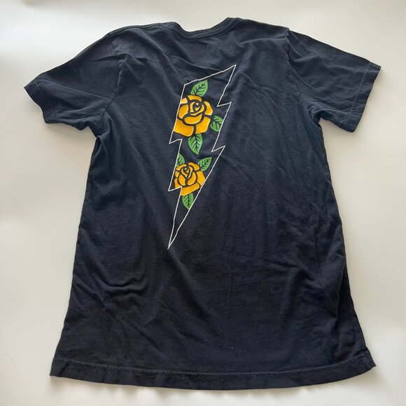 Womens Medium Hope for Harlow Black Shirt with Yellow Roses and Lightning Bolt - Picture 4 of 6